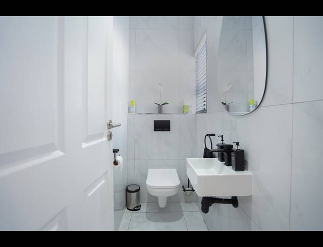 4 BEDROOM HOUSE FOR SALE IN SANDOWN